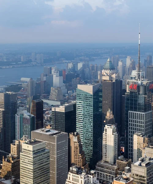 Ulice a střechy z Manhattanu — Stock fotografie