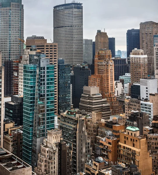 Jalan-jalan dan atap Manhattan di NYC — Stok Foto