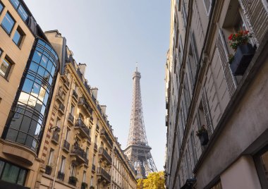 Paris 'teki Eyfel Kulesi