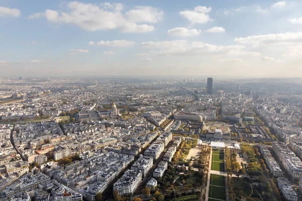 Vista aérea da cidade de Paris e Campo de Marte — Fotografia de Stock