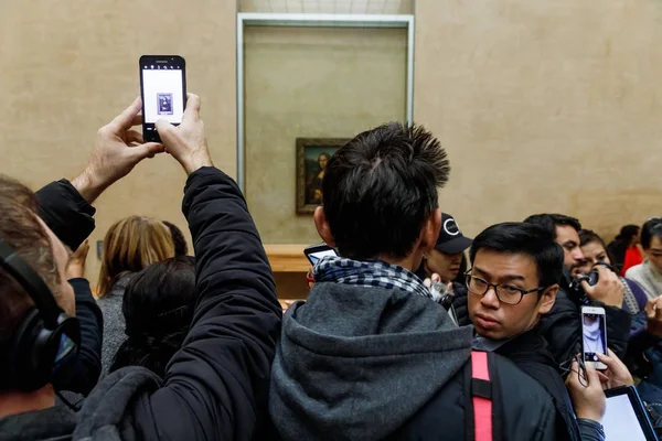 Leonardo Da Vinci's Mona Lisa in het Louvre Museumn — Stockfoto