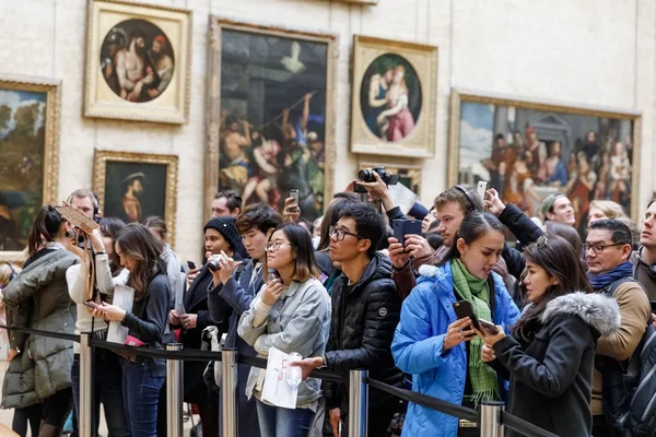 La Joconde de Léonard de Vinci au Musée du Louvre — Photo