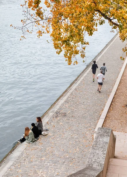 Seine Embankment à Paris — Photo