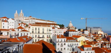 Lizbon şehir manzarası Alfama adlı