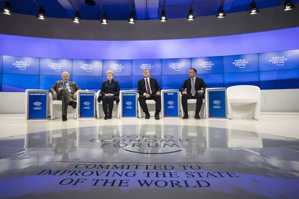 World Economic Forums årliga möte 2018 i Davos — Stockfoto