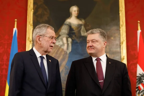 Alexander Van der Bellen and Petro Poroshenko — Stock Photo, Image