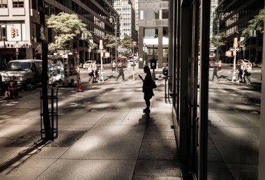 Işık ve gölge Lexington Ave NYC üzerinde