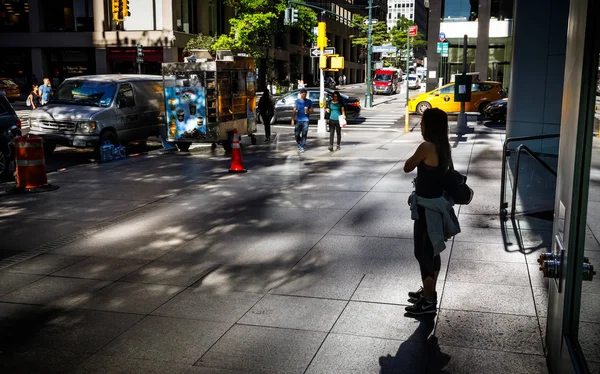 Fény és árnyék a Lexington Ave-New York — Stock Fotó