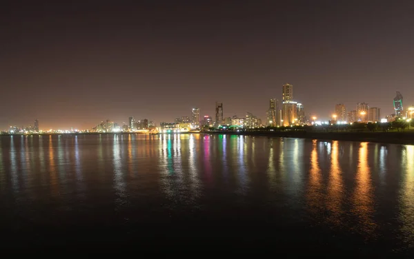 밤에 쿠웨이트 — 스톡 사진