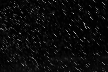 Siyah arkaplanda su damlaları