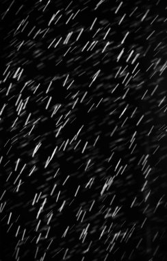 Siyah arkaplanda su damlaları