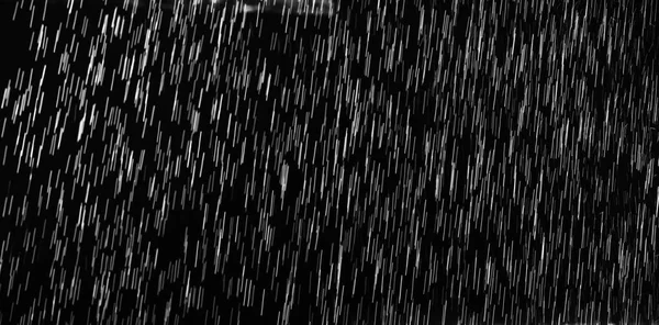 Капли воды на черном фоне — стоковое фото