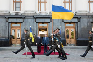 Kiev, Ukrayna - 11 Mayıs 2018: Başkan, Cumhuriyeti, Slovenya Borut Pahor bir toplantı sırasında Kiev Ukrayna Petro Poroshenko Başkan ile