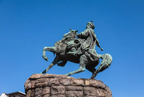 Kyiv, bogdan khmelnitsky Anıtı — Stok fotoğraf