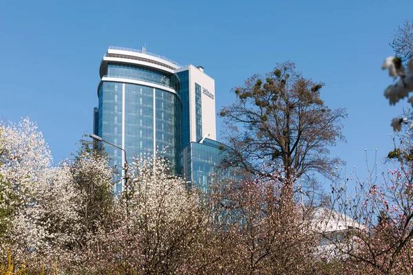 Hilton Kyiv glass building — 스톡 사진