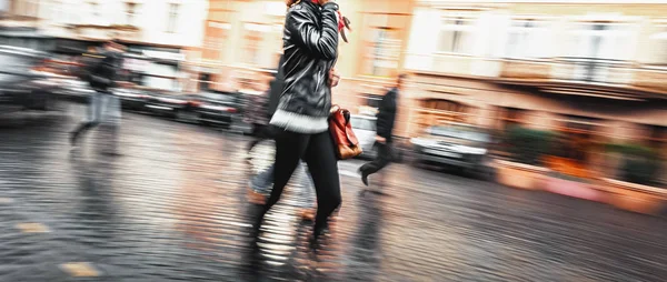 Abstract street scene in motion blur. — ストック写真