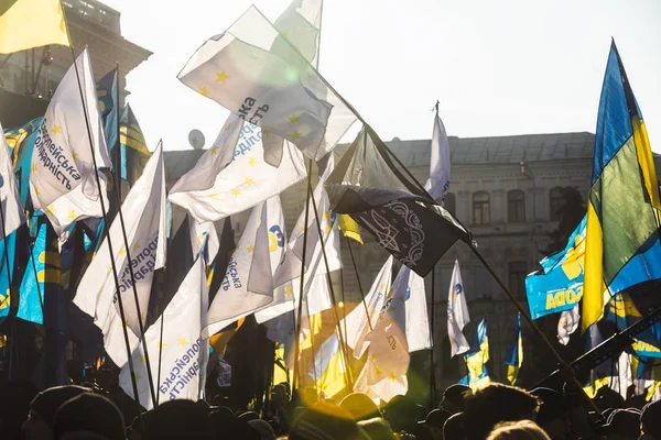 Comício contra rendição na Praça da Independência em Kiev — Fotografia de Stock