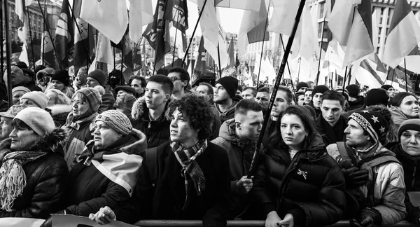 Kyiv 'deki Bağımsızlık Meydanı' nda teslim olmaya karşı miting — Stok fotoğraf