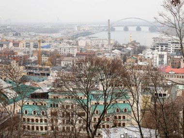 Kyiv 'in Podol ilçesinin şehir manzarası