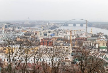Kyiv 'in Podol ilçesinin şehir manzarası