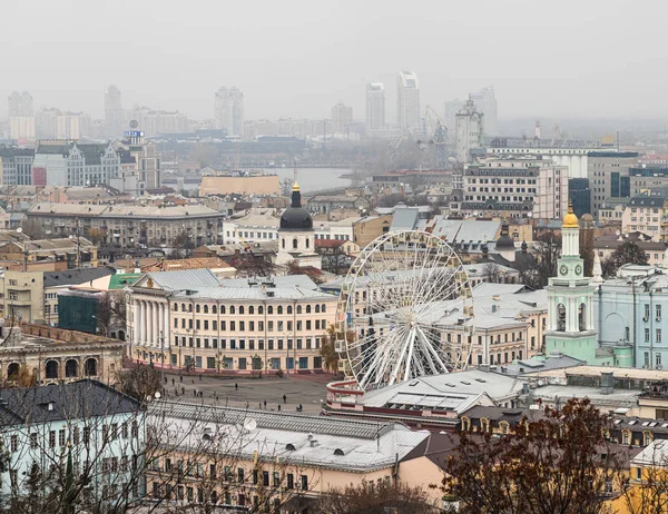 Stadsbilden i distriktet Podol i Kiev — Stockfoto