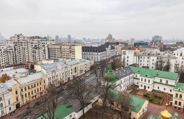 Yaşlı Kyiv 'in çatıları — Stok fotoğraf