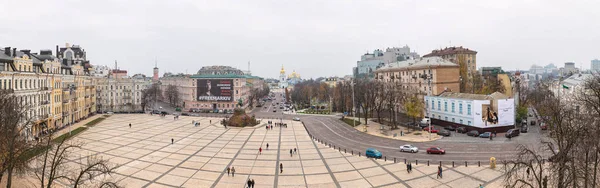 基辅市中心的Sofievskaya广场 — 图库照片