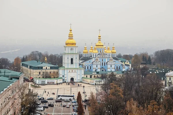 St Michaels Golden Domed kloster i Kiev — Stockfoto