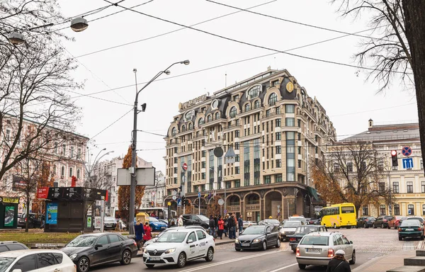 Interkontinentalt hotell i centrala Kiev — Stockfoto