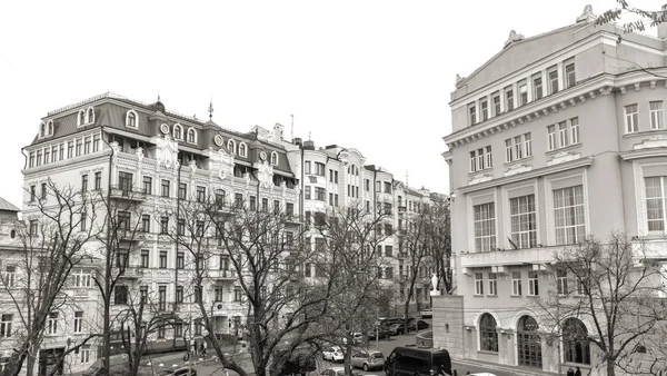 Stara i nowa architektura Kijowa — Zdjęcie stockowe