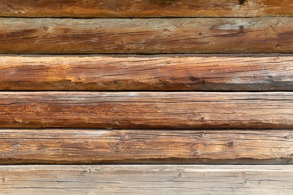 Dřevěná stěna z klád — Stock fotografie