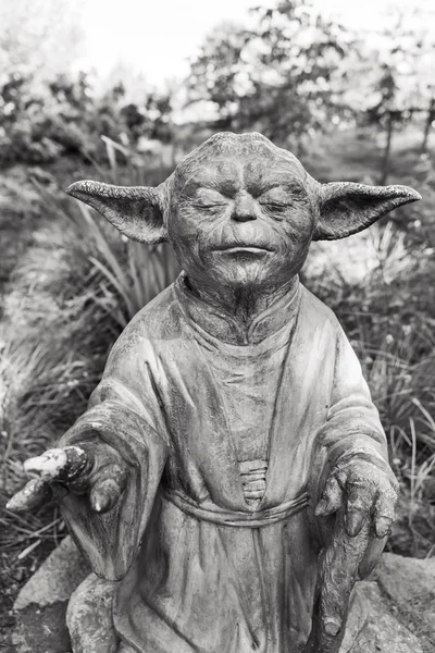 Kyiv Ukraine Jun 2019 Statue Master Yoda Character Fantastic Saga — Stock Photo, Image
