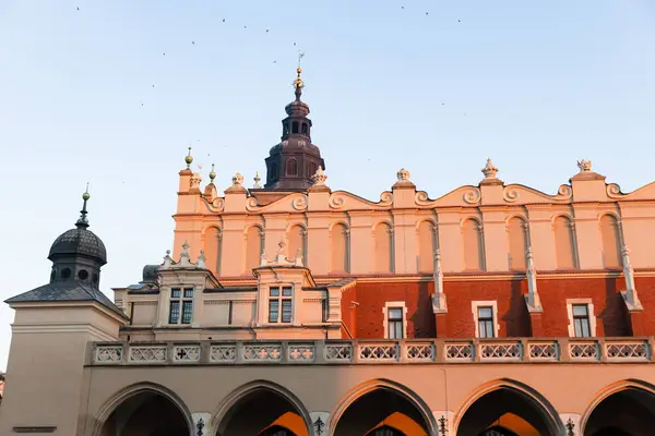 ポーランドのクラクフ 2013年7月27日 古いクラクフの美しい建築 クラクフの市庁舎 — ストック写真