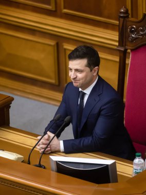 Kyiv, Ukrayna - Mar. 04, 2020: Ukraynalı Verkhovna Rada 'nın oturumu sırasında Ukrayna Devlet Başkanı Volodymyr Zelensky