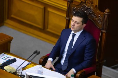 Kyiv, Ukrayna - Mar. 04, 2020: Ukraynalı Verkhovna Rada 'nın oturumu sırasında Ukrayna Devlet Başkanı Volodymyr Zelensky