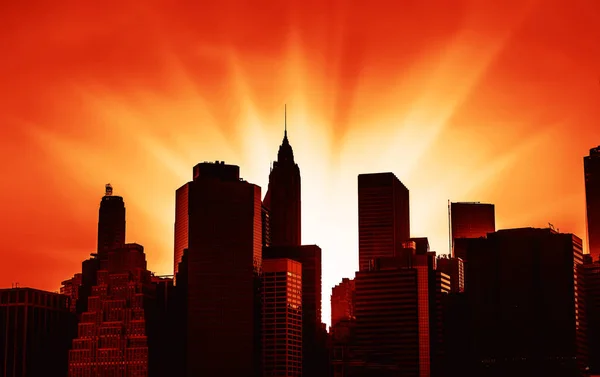 Silhouetten Van Manhattan Zonsondergang New York City Afbeelding Dramatische Rode — Stockfoto