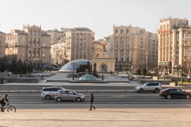 Kyiv, Ukrayna - Mar. 24, 2020: Meydan Nezalezhnosti 'nin Panorama manzarası, Kyiv' deki Bağımsızlık Meydanı
