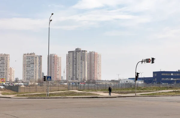 Kiev Ucrania Mar 2020 Nuevos Edificios Zona Residencial Poznyaki Distrito — Foto de Stock