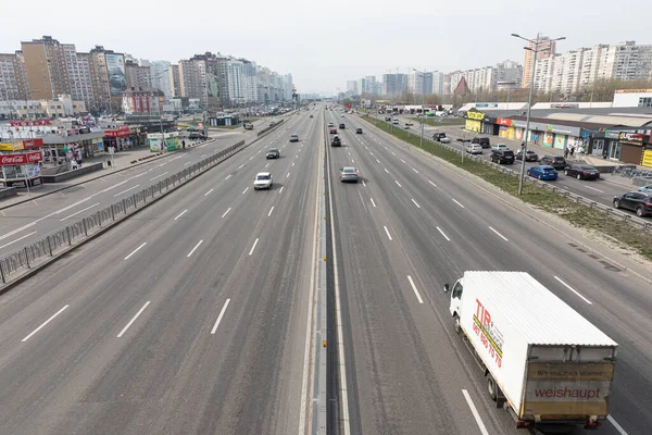 Kiev Oekraïne Maart 2020 Mykoly Bazhana Avenue Borispol Snelweg Bij — Stockfoto