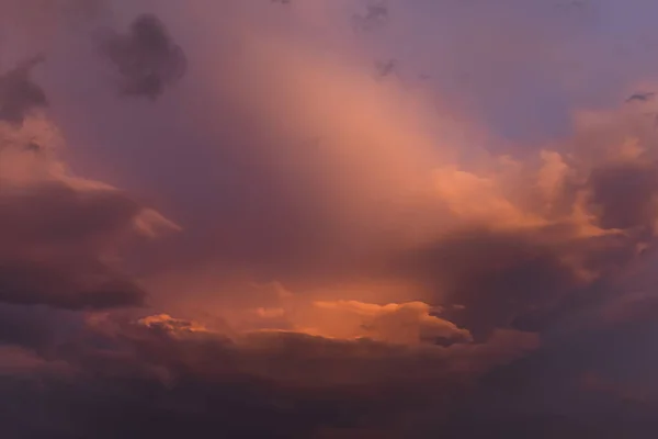 Természetes Háttér Alkonyat Gyönyörű Alkonyat Színes Felhő Napfény Ragyog Háttér — Stock Fotó