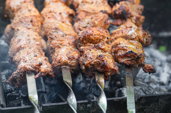 Meat Skewers Marinated Shashlik Preparing Barbecue Grill Charcoal Appetizing Meat — Stock Photo, Image