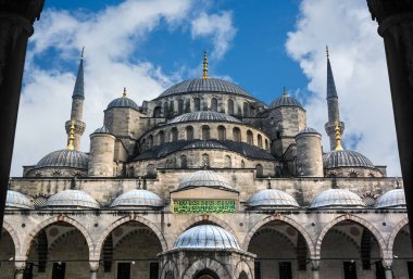 İstanbul Sultanahmet Sultanahmet , Sultan Ahmet Camii mavi gökyüzünde