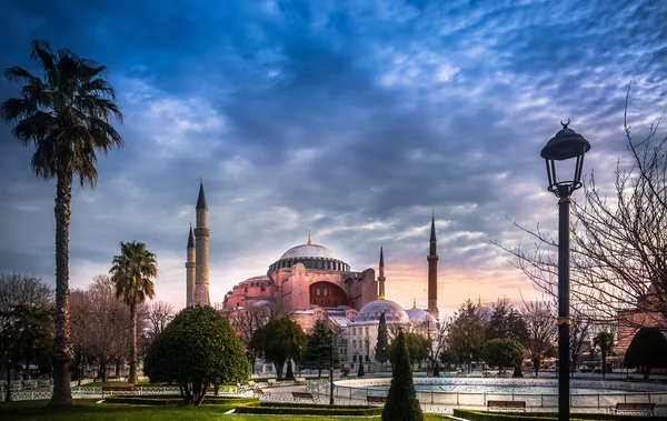 Церковь Святой Софии Мечеть Теперь Музей Стамбуле Турецкий Вид Закат — стоковое фото