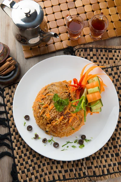 Cordero madghout, arroz árabe popular — Foto de Stock