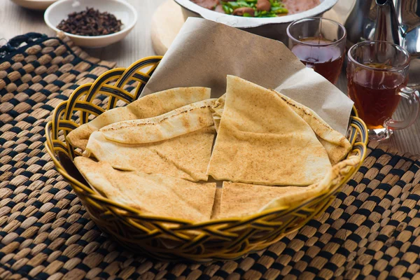 Smakelijke Arabisch brood — Stockfoto