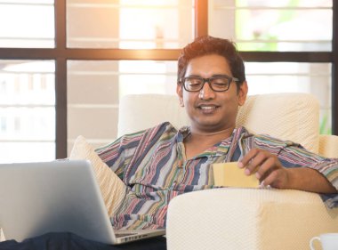 Hintli holding kredi kartı 