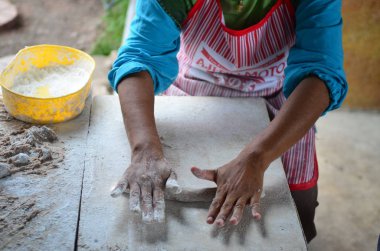 Gelir, Malezya geleneksel bir yemek yapma süreci