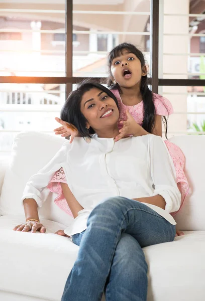 Mother and daughter bonding — Stock Photo, Image