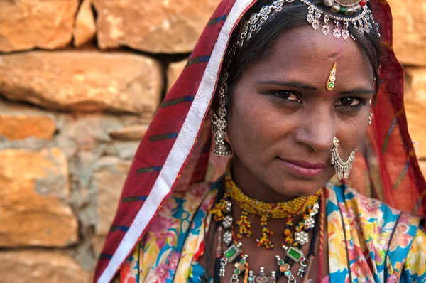 Beautiful rajasthani woman — Stock Photo, Image