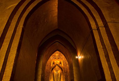 Bagan iç Ananda tapınakta 